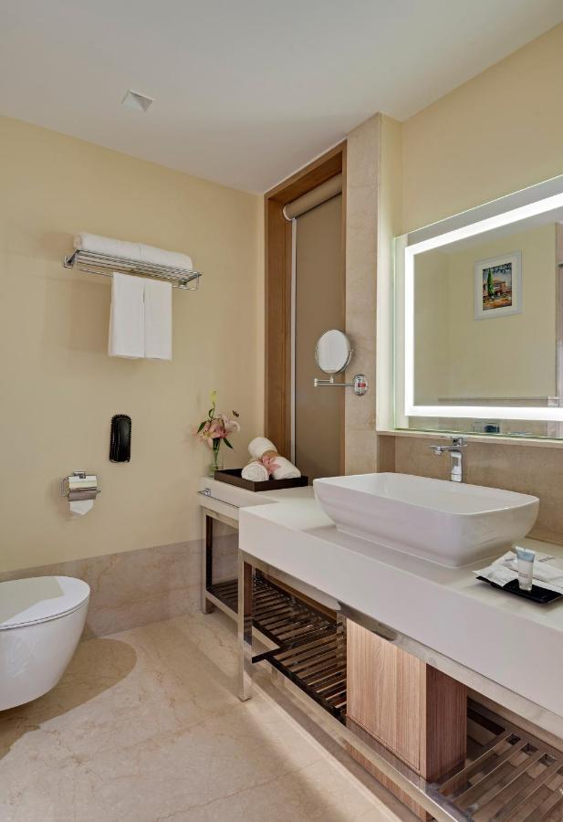 O By Tamara, Trivandrum Thiruvananthapuram Bagian luar foto Bathroom