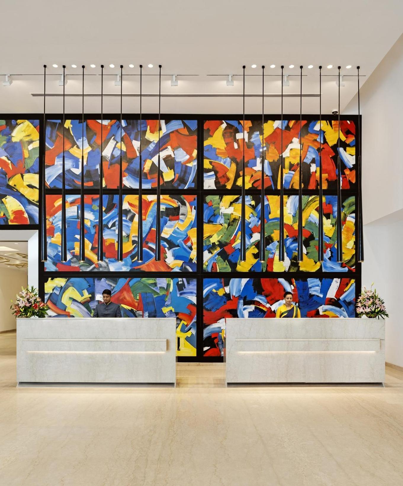 O By Tamara, Trivandrum Thiruvananthapuram Bagian luar foto The lobby of the InterContinental Hotel, Berlin